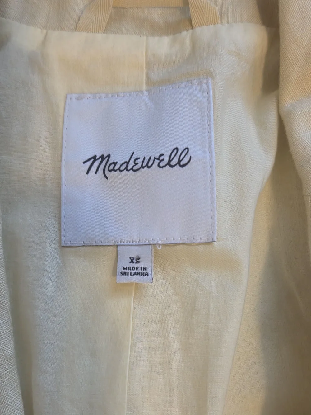 Madewell Yellow Linen-Blend Relaxed Blazer .They run big and fit like a size M. - Picture 6 of 9